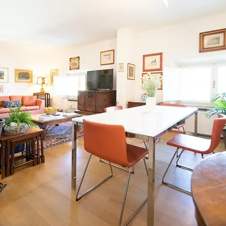 아파트 Piazza Bernardini In Center Town